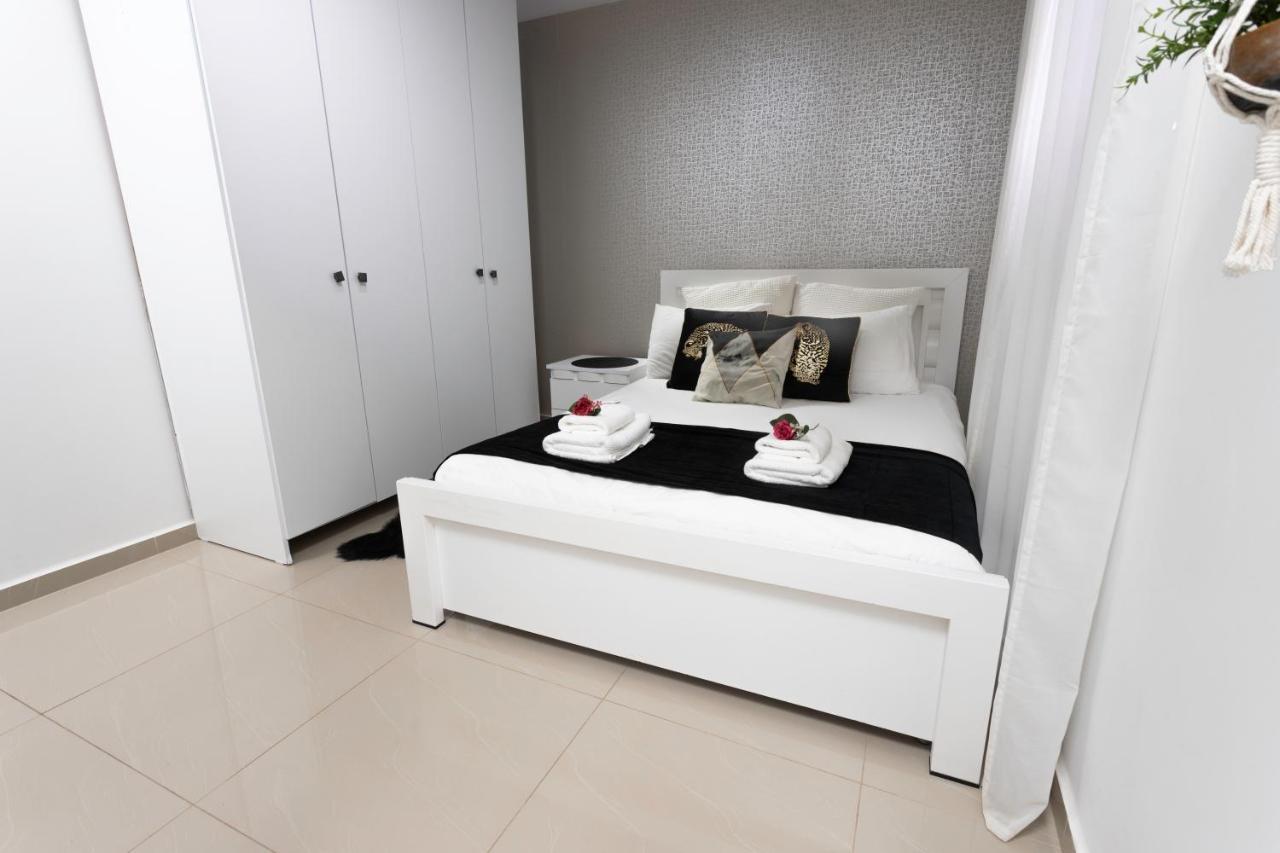 Ferienwohnung Yalarent Seaview 3Br Apt - Families Only Eilat Exterior foto